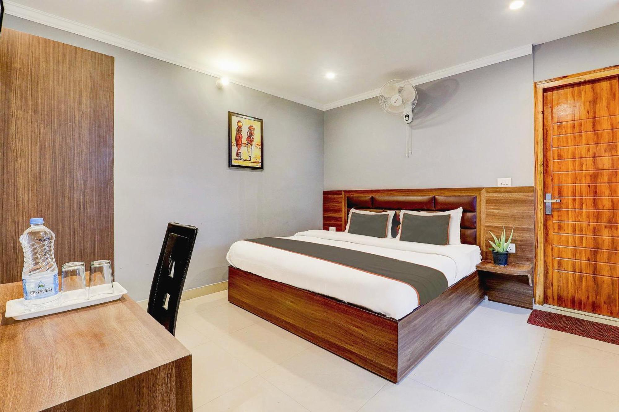 Collection O Vinayak View King & Restaurant Hotel
